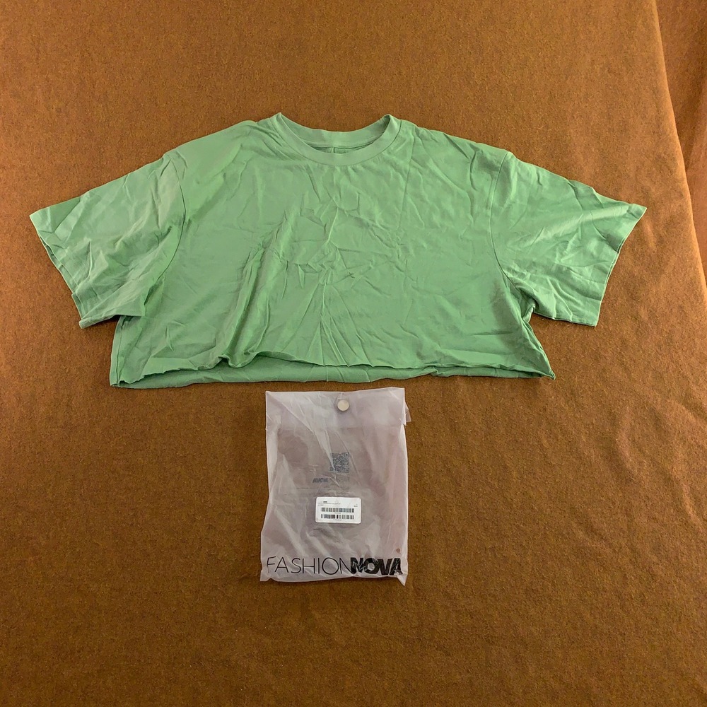 Fashion Nova Womens 1X Green Raw Hem Cropped Cotton T-Shirt New
